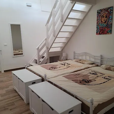 Casa Degli Aranci, Smart Work Wifi Garden Terrace Tatil Evi Monteroni di Lecce